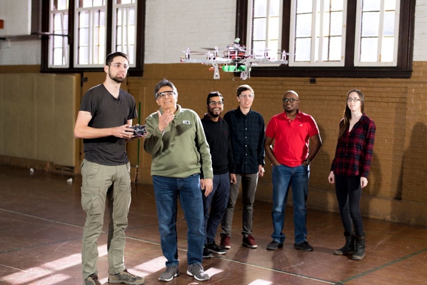 MOVE undergraduate and graduate demonstrate vertical lift technology